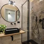 Yasmine Luxury In San Giovanni *