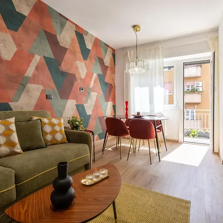 Yasmine Luxury In San Giovanni